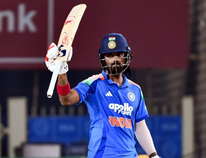 संकटमोचक KL Rahul का New Zealand के खिलाफ शतक, तोड़ा Azharuddin का बड़ा Record