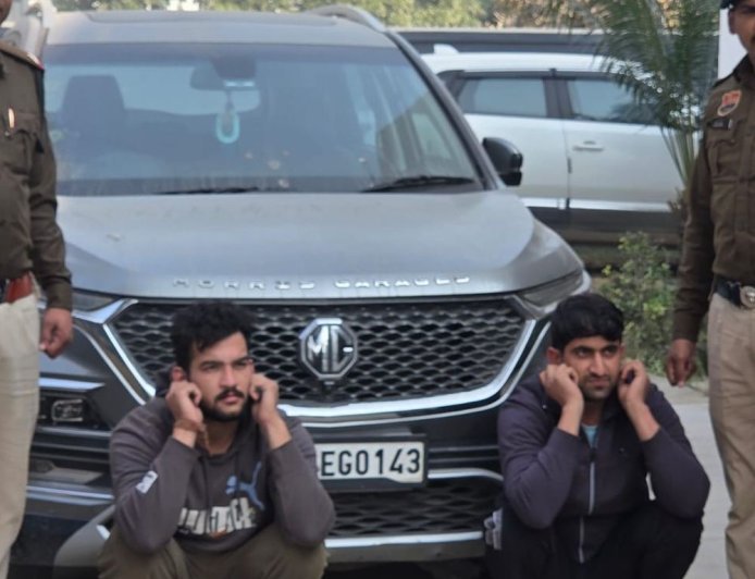 गुरुग्राम में 6.50 लाख वसूलने के लिए दोस्त का किडनैप:बीच रास्ते रोककर पीटा, गाड़ी में डालकर ले जा रहे थे, पुलिस ने दो आरोपियों को पकड़ा