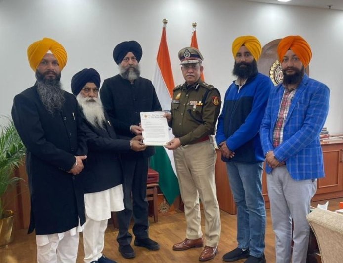 दिल्ली पुलिस कमिश्नर से मिला SGPC का प्रतिनिधिमंडल:पूर्व सीएम आतिशी के खिलाफ FIR की मांग, बोले- सिख गुरुओं पर टिप्पणी सहन नहीं