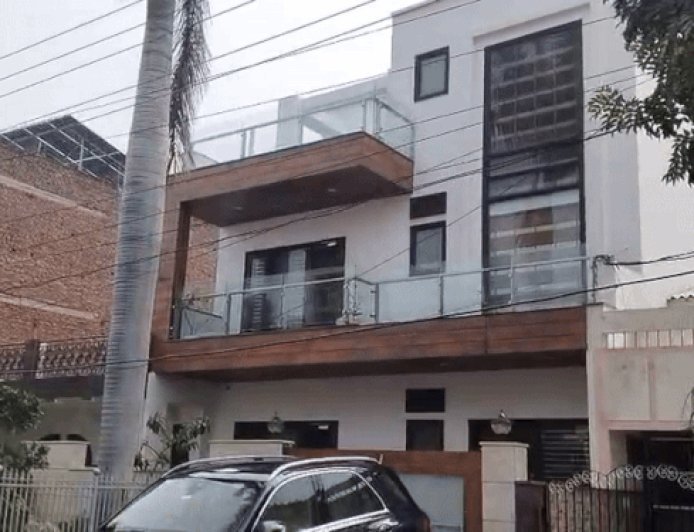 फरीदाबाद में इवेंट कंपनी के ठिकानों पर ED की रेड:मनी लॉन्ड्रिंग और वित्तीय अनियमितताओं के आरोप; बैंक रिकॉर्ड खंगाला