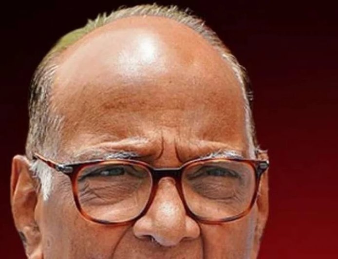 बारामती पहुंचने पर शरद पवार ने लोगों से पूछा- यह कैसे हुआ