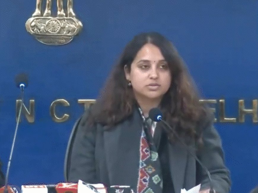 दिल्ली के शिक्षकों को कुत्ते गिनने का आदेश नहीं मिला:शिक्षा निदेशालय ने कहा- ऐसा सर्कुलर या नीति कभी जारी नहीं हुई, ये अफवाह है