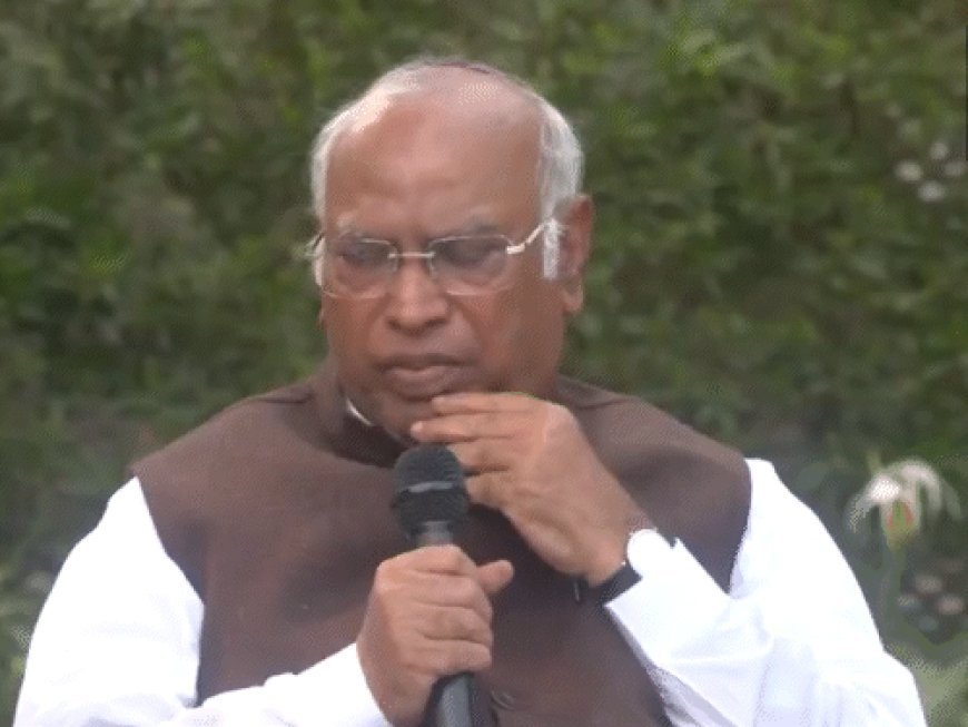 खड़गे बोले- मोदी ट्रम्प के आगे क्यों झुक रहे:उन्हें सिर हिलाने के लिए PM नहीं चुना; वेनेजुएला में बने हालात ठीक नहीं