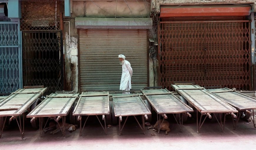 Karachi प्रशासन का अल्टीमेटम- फुटपाथ खाली करो, वरना होगी FIR, कारोबारियों में बढ़ा तनाव