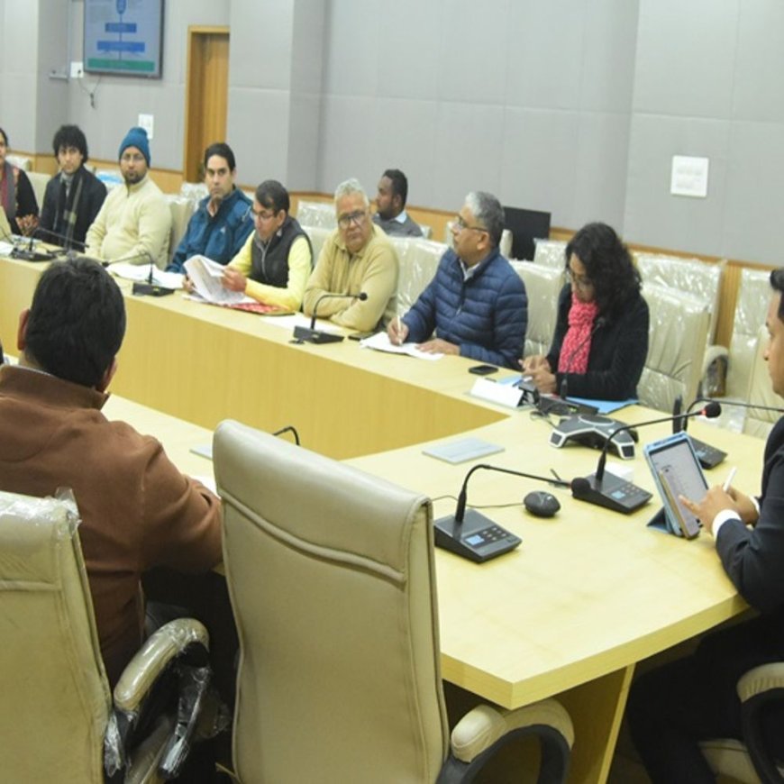 प्राथमिक शिक्षा में मार्च 2026 तक रोहतक बनेगा पूर्ण निपुण:शिक्षा विभाग के अधिकारियों को दिए निर्देश, जीरो पीरियड मॉडल पूरे प्रदेश में लागू