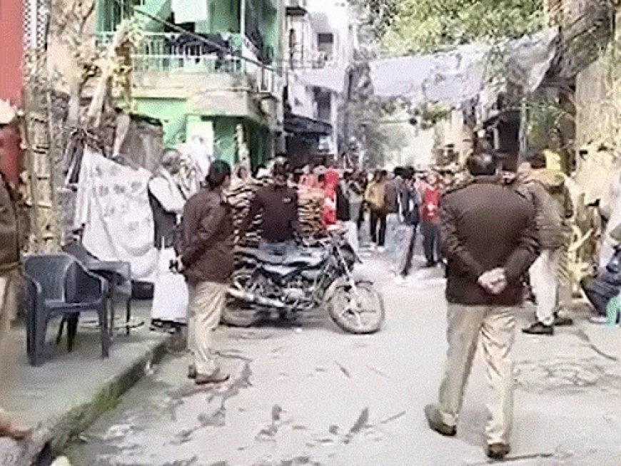 दिल्ली- 11वीं के स्टूडेंट को नाबालिगों ने लाठी-डंडों से पीटा:बीच-बचाव करने आए लोगों को भी मारा, छात्र की मौत; 6 नाबालिग हिरासत में