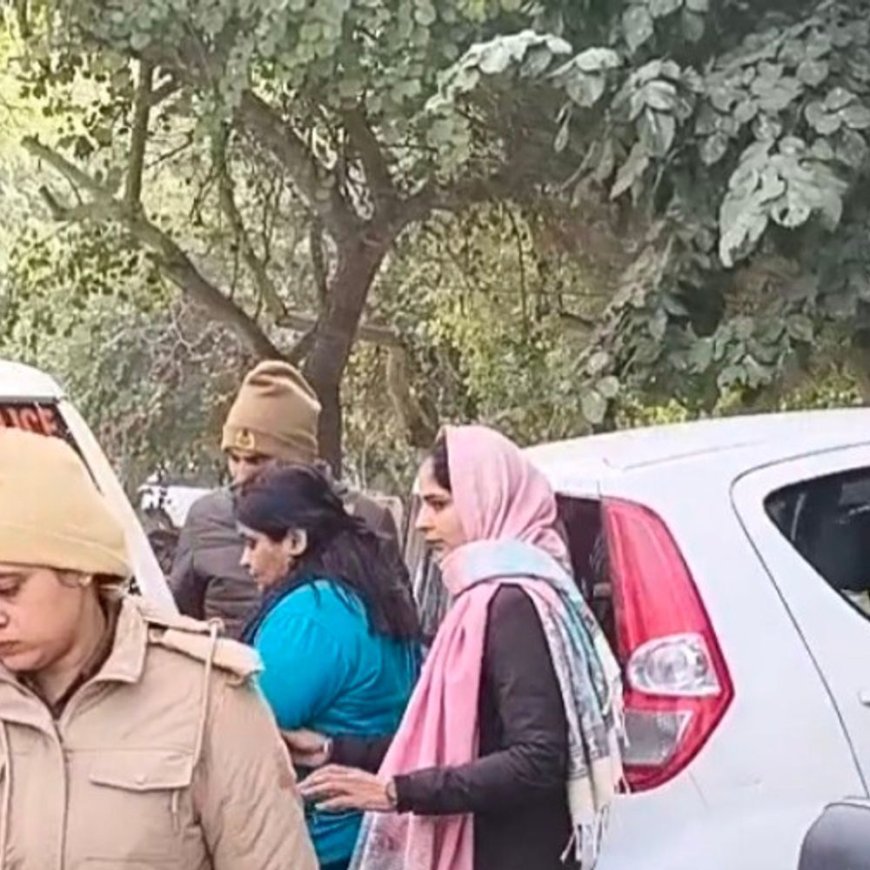 डबवाली स्टेशन पर 2.30 लाख रुपए का गबन:रेलवे की महिला टिकट बुकिंग क्लर्क अरेस्ट; चोरी की नई वारदात सामने आई