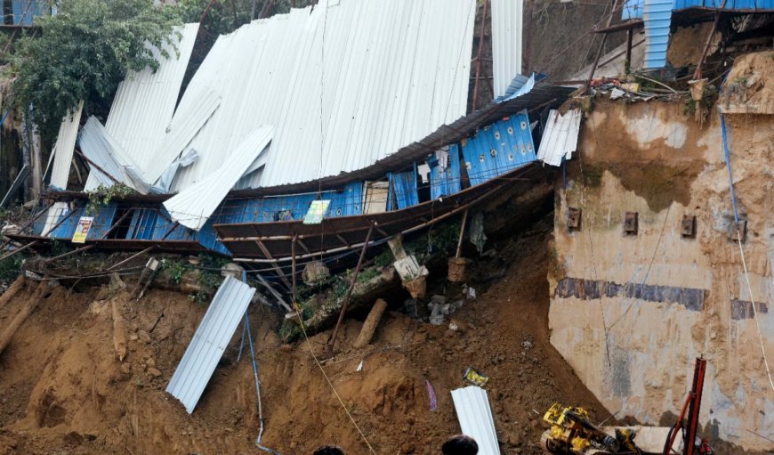 Philippines में कचरे का ढेर ढहने से एक की मौत, कम से कम 27 लापता