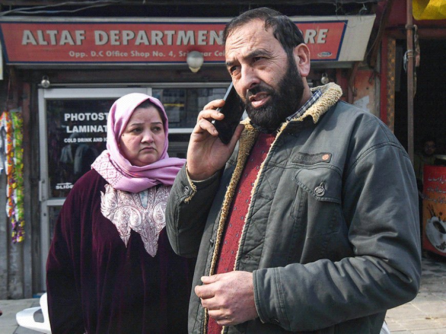 ऑपरेशन स्वदेश- ईरान से भारतीयों को एयरलिफ्ट करेगी सरकार:पहला विमान आज तेहरान से दिल्ली आएगा; स्टूडेंट्स का रजिस्ट्रेशन पूरा, पासपोर्ट जमा किए