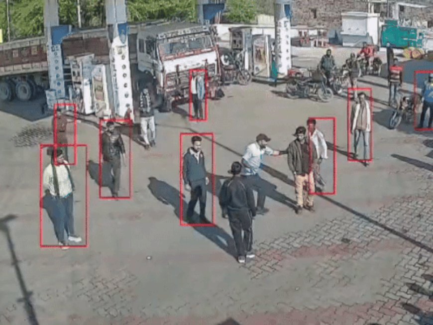 पेट्रोल पंपकर्मी का बीयर की बोतल से गला काटा Video:पुलिस ने इंदौर से दिल्ली के चार युवकों को गिरफ्तार किया