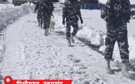 सर्दी ऐसी कि आंखों में पानी जम रहा:उत्तराखंड के कालापानी में पारा माइनस 35°; UP में कोहरे में 11 गाड़ियां टकराईं