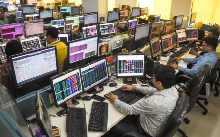 Budget 2026 के बाद Black Sunday? Sensex 1600 अंक लुढ़का, Nifty भी धड़ाम, Investors के डूबे लाखों करोड़