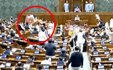 लोकसभा में PM मोदी की स्पीच टली:शाम 5 बजे भाषण से पहले विपक्षी महिला सांसदों ने प्रधानमंत्री की खाली कुर्सी घेरी, सदन गुरुवार तक स्थगित