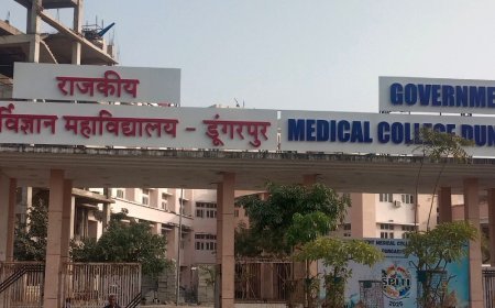 डूंगरपुर मेडिकल कॉलेज अस्पताल में डॉक्टरों की कमी:4 सुपर स्पेशलिटी की सुविधाएं शुरू नहीं होने से मरीज परेशान