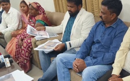 मंत्री खराड़ी ने गरीबों की 52 बीघा जमीन हड़पी: घोघरा:कहा- इस्तीफा देकर बकरियां चराएं, युवाओं को मौका दें ताकि क्षेत्र का विकास हो