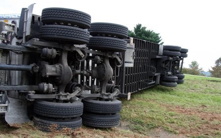 Nigeria Road Accident | उत्तरी नाइजीरिया में भीषण सड़क हादसा, अनियंत्रित ट्रक पलटने से 30 लोगों की दर्दनाक मौत