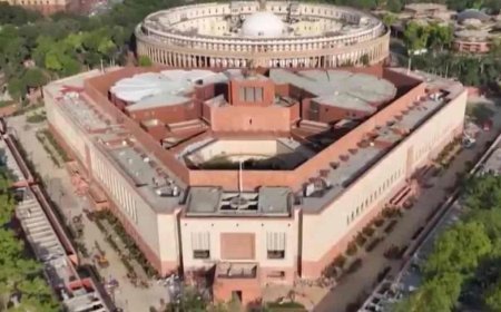 LIVE: स्पीकर ओम बिरला के खिलाफ लोकसभा में अविश्वास प्रस्ताव!