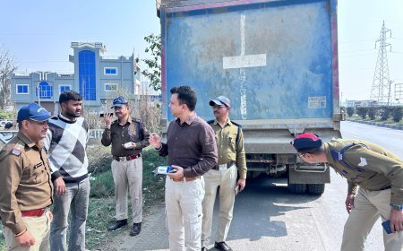 जिला अधिकारी के निर्देशानुसार परिवहन विभाग  की टीमों द्वारा रुद्रपुर - पुलभट्टा-सितारगंज -नानकमत्ता-खटीमा क्षेत्र में चलाया सघन  चेकिंग अभियान