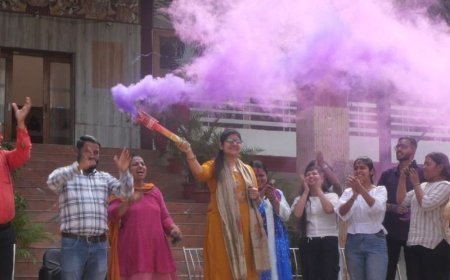 आईएमआरटी बिज़नेस स्कूल में रंगोत्सव का जश्न:परिसर गुलाल, संगीत और उत्साह से सराबोर