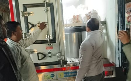 बस्ती में होली पर मिलावटखोरों पर सख्ती:11 नमूने जांच को भेजे, 1750 किलो खोया नष्ट, 1048 किलो कचरी जब्त