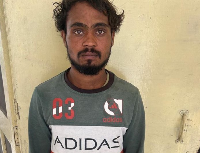 सोहना में पुलिस ने दबोचा कुख्यात बाइक चोर:चोरी की दो मोटरसाइकिलें बरामद; दो वारदातें कबूली, कोर्ट ने जेल भेजा