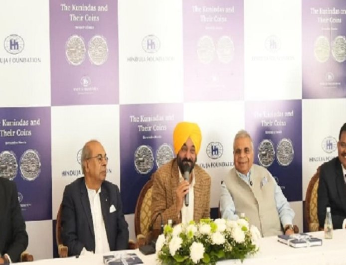 हिंदुजा ग्रुप ने पंजाब में निवेश को लेकर दिलचस्पी दिखाई:मुंबई में उद्योगपतियों से मिले सीएम मान, इन्वेस्टर्स समिट का दिया न्योता