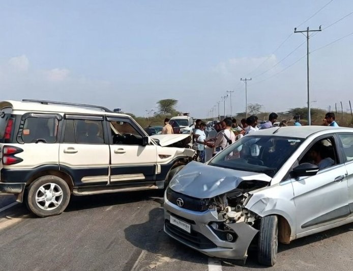 महम में एक्सीडेंट में महिला की मौत:टाटा नेक्सॉन को स्कॉर्पियो ने मारी टक्कर, पति और बेटी के साथ अपने गांव लौट रही