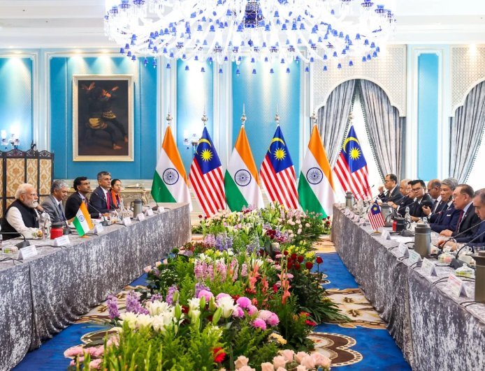 New chapter in India-Malaysia relations | रणनीतिक साझेदारी और आर्थिक विकास की ओर बढ़ते कदम, आतंकवाद पर कोई समझौता नहीं