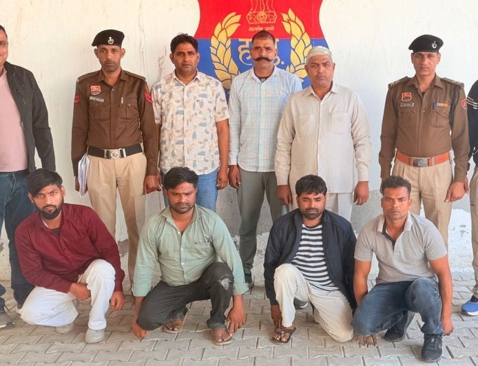 पलवल में अंतर्राज्यीय चोर गिरोह के 4 सदस्य गिरफ्तार:65 लाख रुपये चुराए थे, 3 आरोपी यूपी और 1 मुंबई का रहने वाला