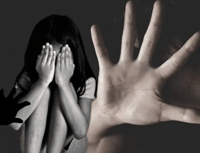 छात्रा से छेड़खानी करने वाले टीचर को 5 साल कैद:कुरुक्षेत्र कोर्ट का फैसला, रास्ता रोककर लैब में बुलाया, हाथ पकड़ बनाया फ्रेडशिप का दबाव