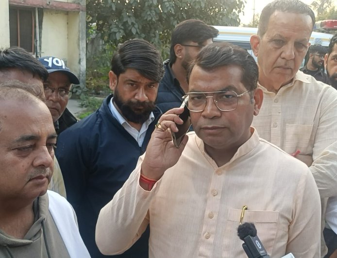 सिविल लाइन गोलीकांड मे मृतक ध्रुव चावला का शव पहुंचा