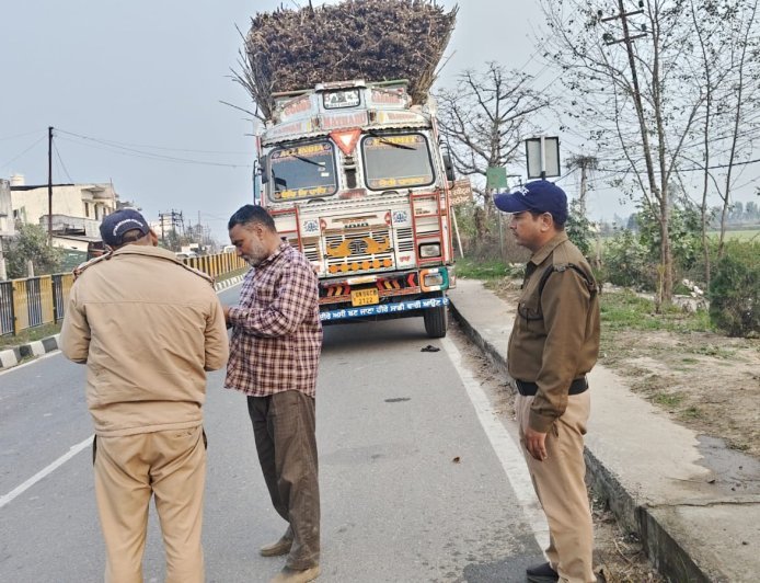 माननीय मुख्यमंत्री उत्तराखंड श्री पुष्कर सिंह धामी महोदय के आदेशानुसार SSP ऊधम सिंह नगर द्वारा संपूर्ण जनपद में ओवरलोडिंग के विरुद्ध वृहद स्तर सघन चेकिंग अभियान चलाया गया है*