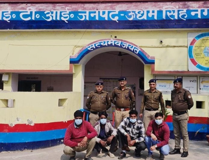 जनपद पुलिस द्वारा वारंटियों की गिरफ्तारी हेतु सघन अभियान जारी