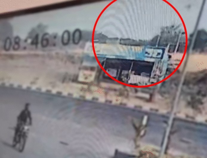 NCP विधायक बोले-अजित पवार का राजीव गांधी जैसा मर्डर:पूछा-क्या कैप्टन सुमित कपूर सुसाइड बॉम्बर बनकर आए थे? क्रैश के बाद महाराष्ट्र शांत कैसे