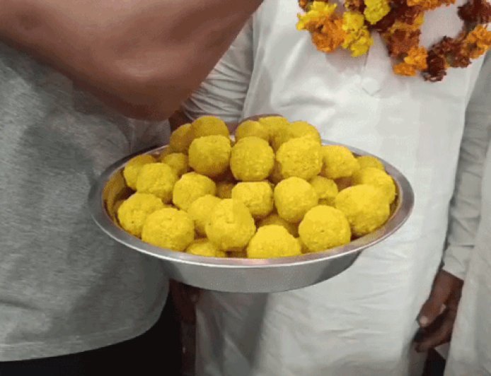 भिवानी में केजरीवाल-सिसोदिया के बरी होने पर जश्न मनाया:नवनियुक्त जिलाध्यक्ष का स्वागत, पूनिया बोले- भ्रष्टाचार के झूठे आरोप लगाने वालों के मुंह पर तमाचा