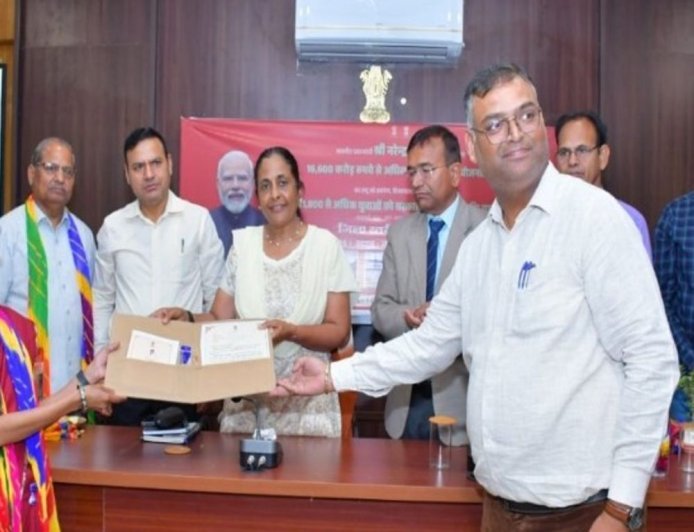 टोंक में 607 को युवाओं को मिली नौकरी:जिला परिषद सभागार में हुआ रोजगार उत्सव; पीएम मोदी के कार्यक्रम का लाइव टेलीकास्ट हुआ