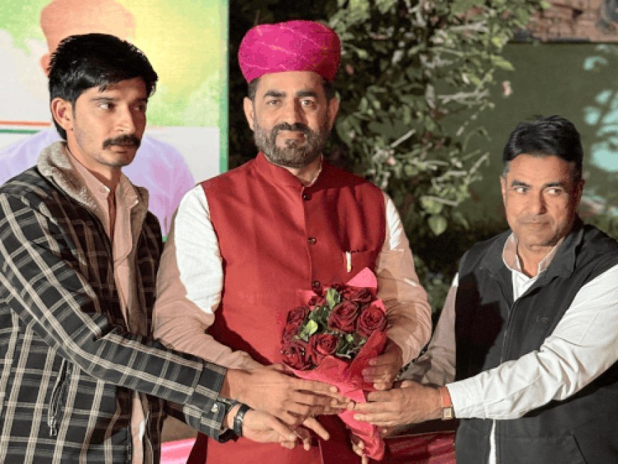 डीडवाना-कुचामन में अमीन पठान का स्वागत:शांति सद्भावना का दिया संदेश, युवा कार्यकर्ताओं और खेलप्रेमियों ने किया सम्मान