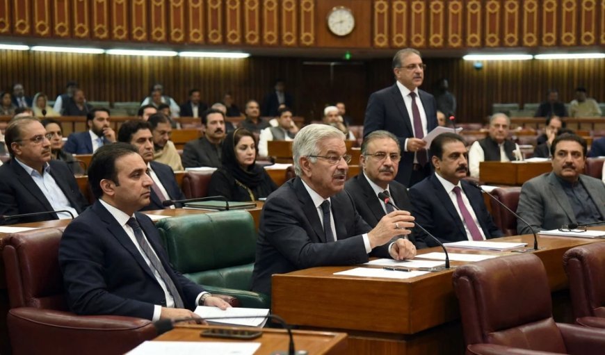 USA ने मतलब निकाला और हमें Toilet Paper की तरह यूज़ कर फेक दिया, America पर भड़के Pakistan के रक्षा मंत्री Khawaja Asif