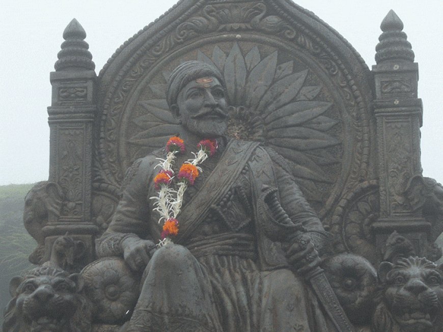 महाराष्ट्र कांग्रेस प्रमुख बोले- टीपू सुल्तान शिवाजी महाराज के बराबर:BJP बोली- सपकाल पागल हो चुके हैं; पुणे में पूर्व विधायक के पोस्टर जलाए, FIR