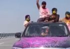 नेशनल हाइवे पर कार से स्टंट, VIDEO:होली पर स्टंट का वीडियो इंस्टाग्राम पर किया पोस्ट, रंगों से सराबोर नजर आए युवक