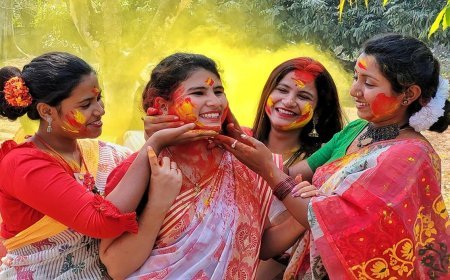 March 2026 Festival Calendar: होली से नवरात्रि तक, अभी नोट कर लें सभी व्रत-त्योहारों की तारीखें