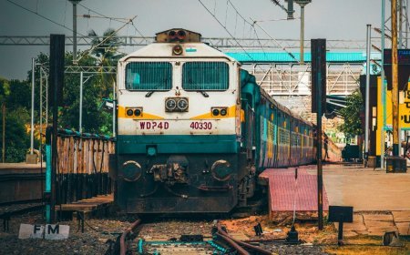 RRB Group D भर्ती: 22,000 से ज्यादा पदों के लिए कल Last Date, 10वीं पास हैं तो मौका न गंवाएं