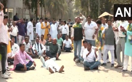 Bihar Politics: नीतीश के फैसले से JDU में 'बगावत', रोते हुए समर्थक बोले- हम आपको जाने नहीं देंगे