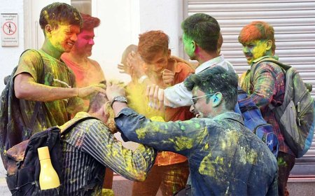 रंगोत्सव होली के सियासी और सांस्कृतिक मायने