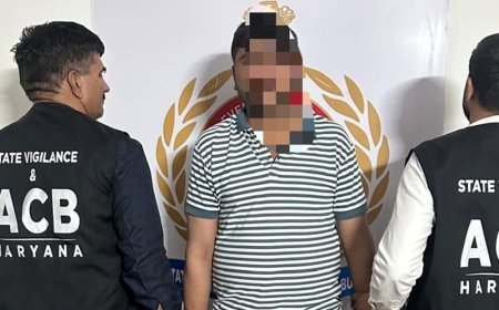 गुरुग्राम नगर निगम का हेल्पर रिश्वत लेता गिरफ्तार:निर्माण कार्य नहीं रुकवाने के बदले मांगे ₹50 हजार, ₹40 हजार में हुआ सौदा