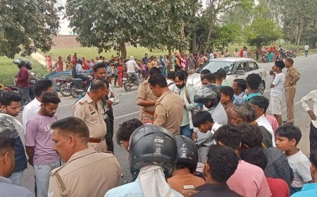 संभल में कार ने ई-रिक्शा को मारी टक्कर:ड्राइवर की मौत, यात्री घायल; मुरादाबाद के बिलारी से लौटते समय हुआ हादसा