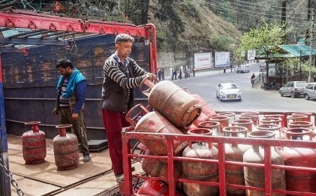 युद्धकाल का संकट, राजनीति और नागरिक कर्तव्य