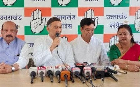 4 साल बेमिसाल नहीं, 4 साल बेहाल — धामी सरकार का सच उजागर” - कांग्रेस