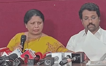 महाराष्ट्र ज्योतिषी रेप केस में महिला आयोग अध्यक्ष का इस्तीफा:विपक्ष का आरोपी से तांत्रिक क्रिया कराने का आरोप, दावा- अनुष्ठान में तीसरी उंगली काटी