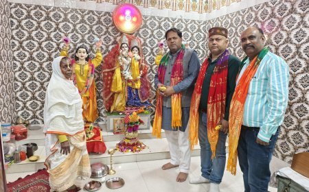 महापौर ने राधा गोविंद मंदिर में किया 20 लाख की लागत से फर्श निर्माण का शिलान्यास